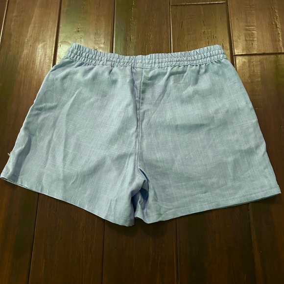H&M linen shorts - Picture 2 of 3